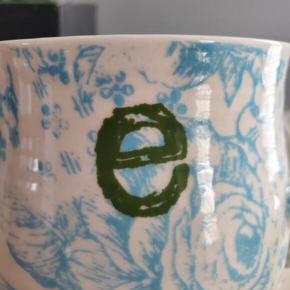 Vintage Anthropologie Homegrown Monogram Coffee Tea Mug Letter e - Picture 6 of 6